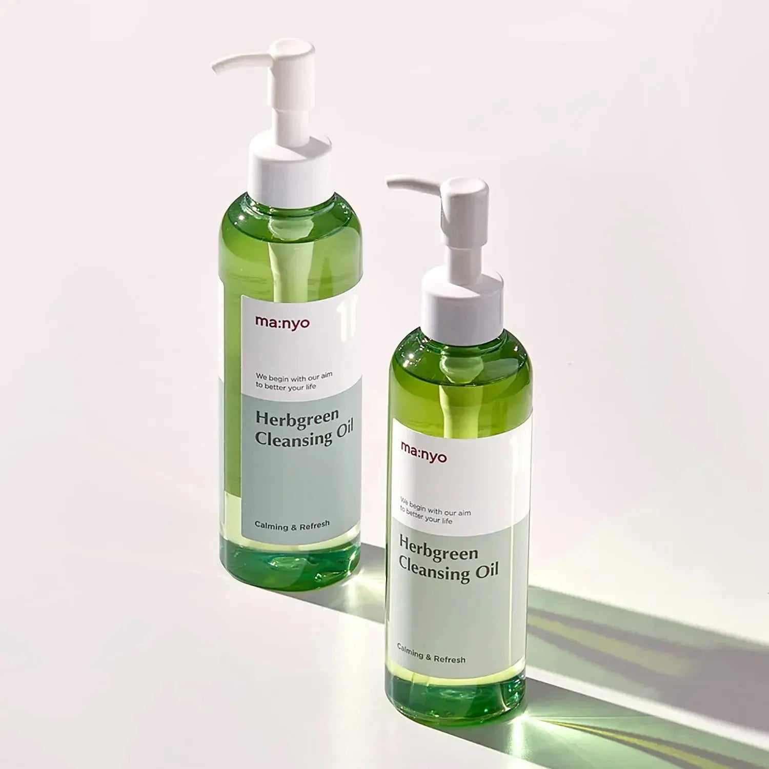 Hidrofīlā eļļa ar sastāvā iekļautu augu kompleksu Manyo Herb Green Cleansing Oil