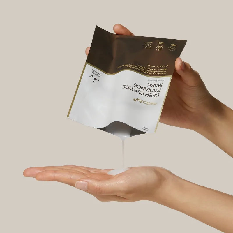 Peptydowa maska w płachcie rozświetlająca Medicube Deep Peptide Radiance Mask