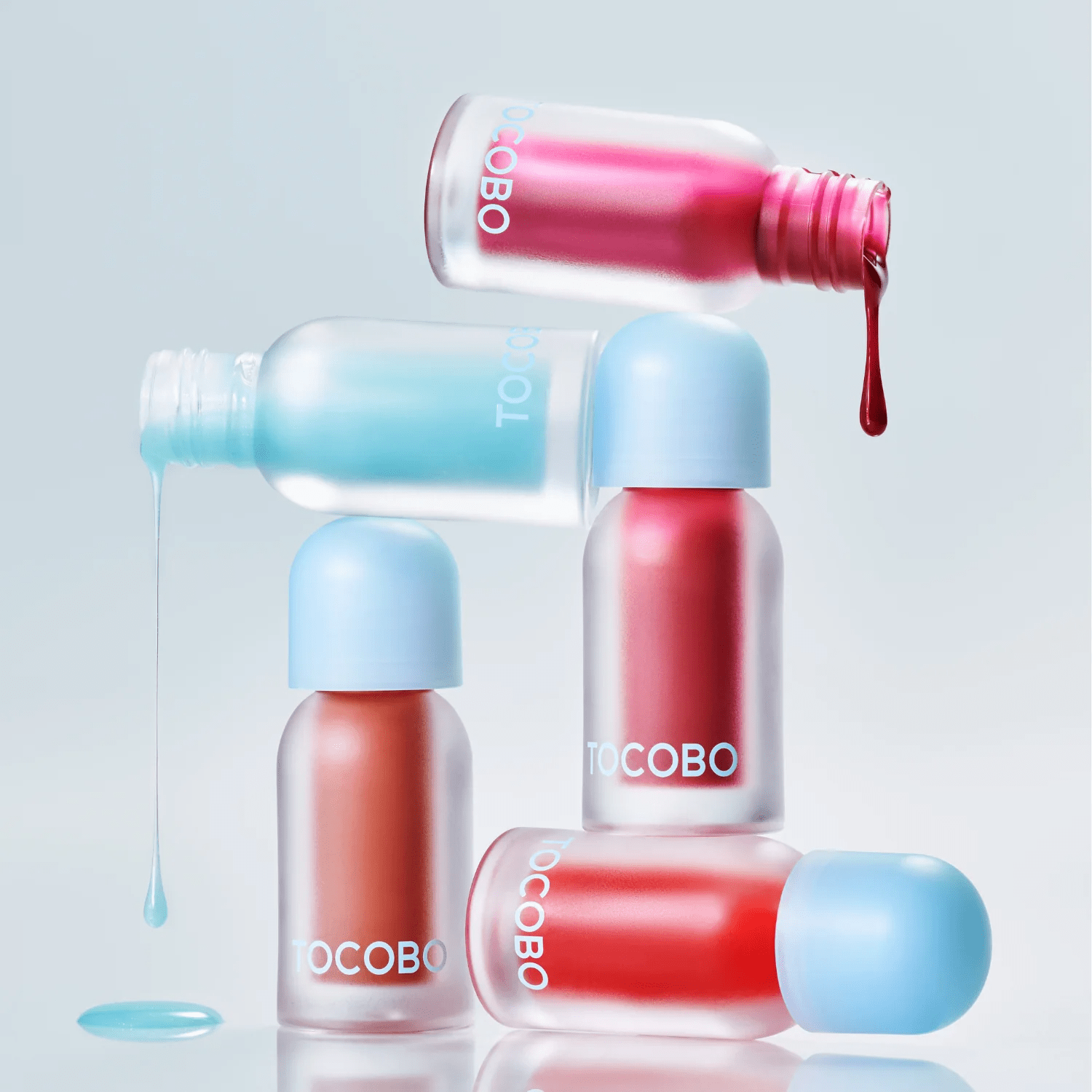 Apjomu palielinoša tonējošā eļļa lūpām Tocobo Juicy Berry Plumping Lip Oil Glam Max