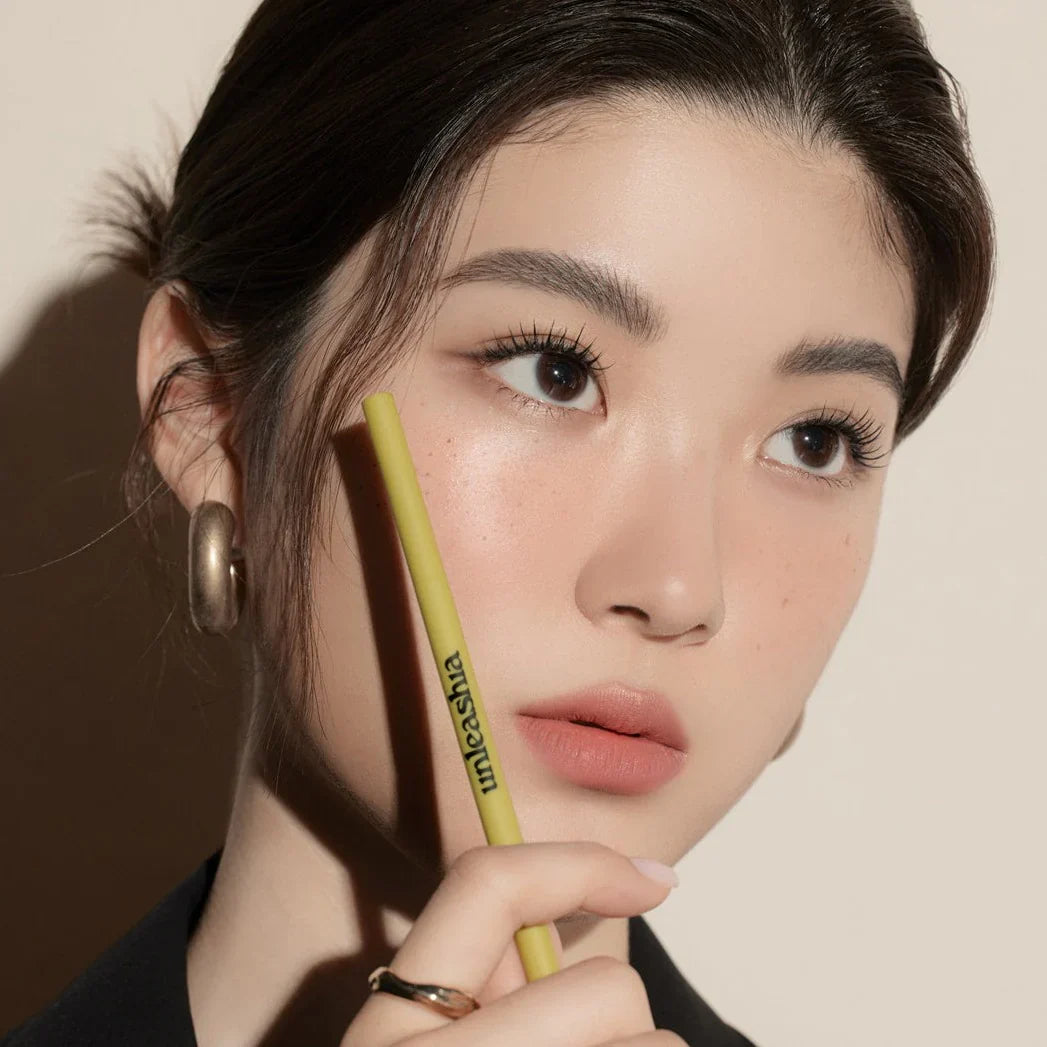 Automatyczny kredka do brwi UNLEASHIA Shaper Defining Eyebrow Pencil